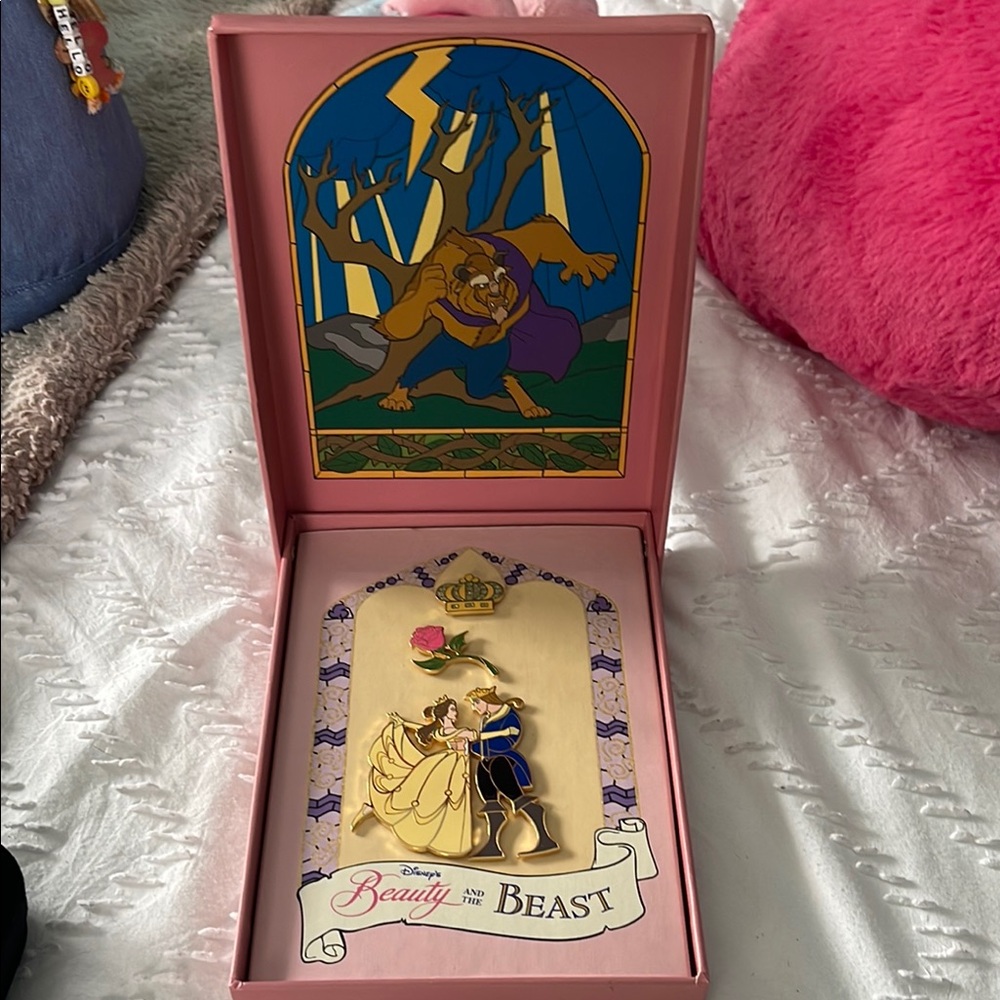 Disney Beauty and the Beast Collector's Pin set limited addition classic set